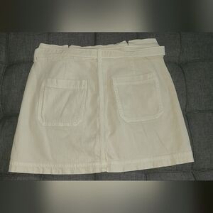 American Eagle Stretch mini Skirt‎ Cream with tie belt Size 10 Cotton Stretch